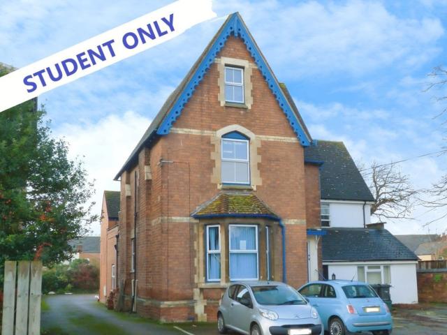 Flat for rent in Wotton, Gloucester