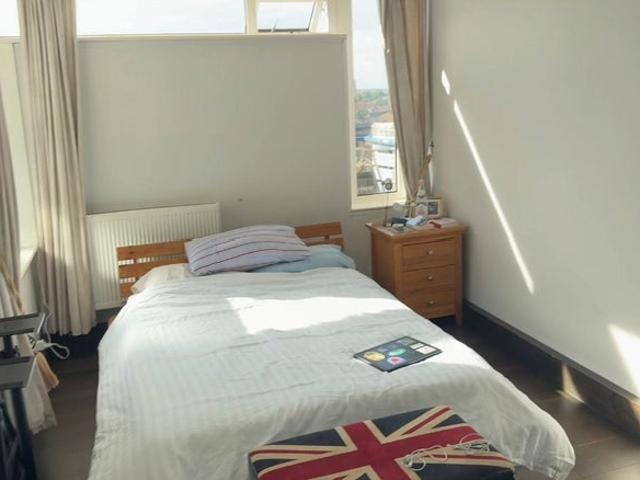 Flat for rent in London Borough of Southwark, Greater London
