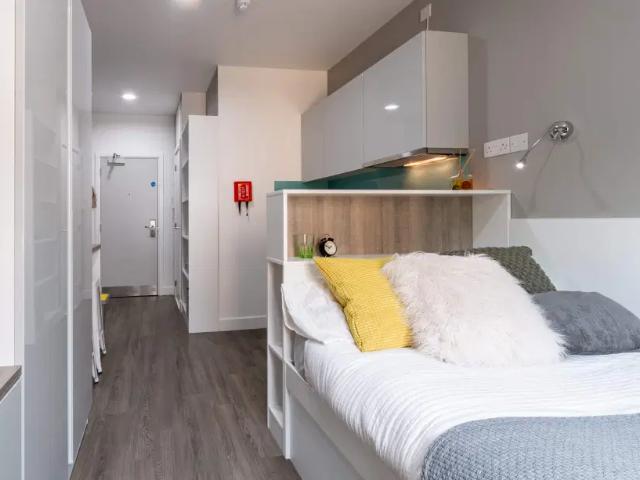 Room for rent in Norbiton, Greater London