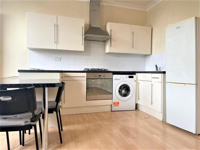 Flat for rent in London Borough of Croydon, Greater London