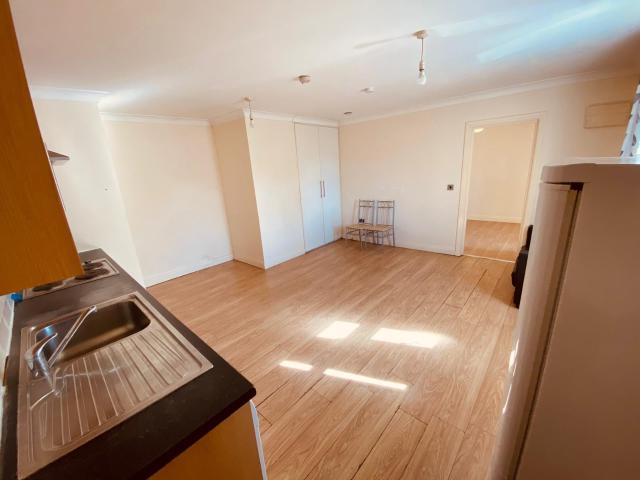 Flat for rent in London Borough of Croydon, Thornton Heath