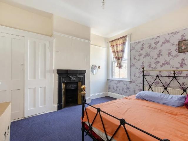 Flat for rent in London Borough of Croydon, Norbury