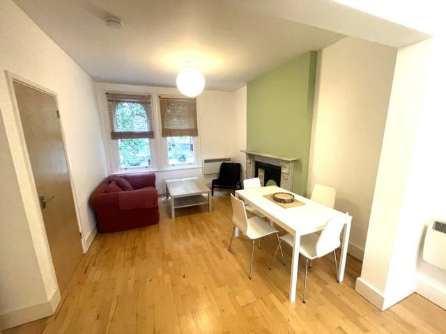 Flat for rent in Newtown, Reading