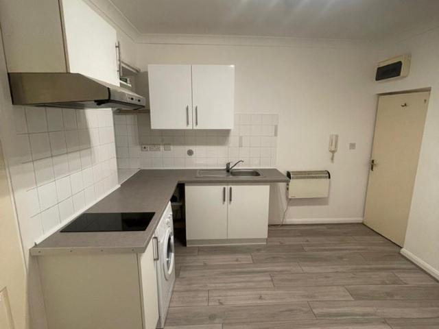 Flat for rent in Dunton Green, Sevenoaks