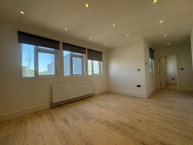 Flat for rent in Swanley, The Butts