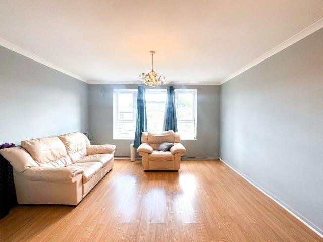 Flat for rent in Broxbourne, Hertfordshire