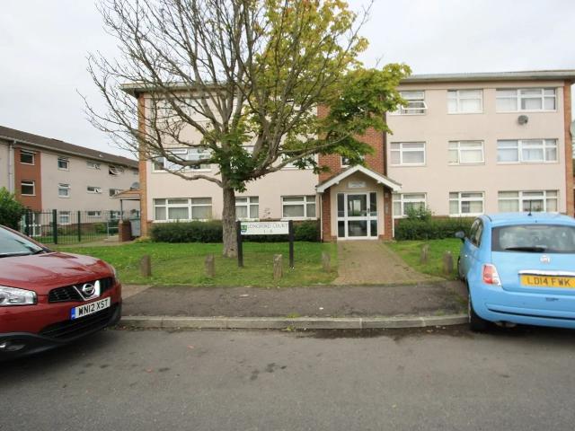 Flat for rent in West Ewell, Ewell
