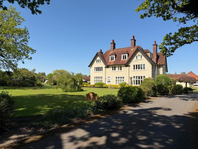 Flat for rent in South Bretton, Peterborough