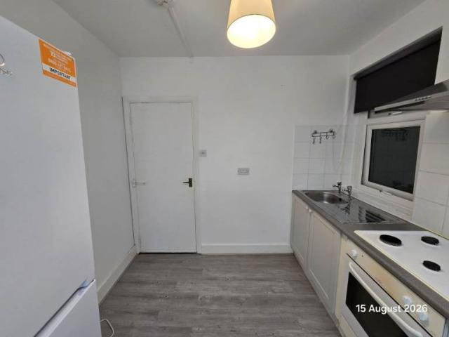 Flat for rent in Wealdstone, Greater London