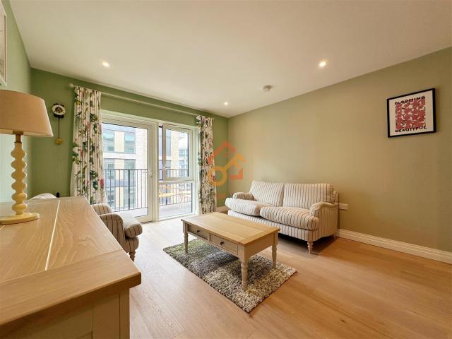 Flat for rent in Littlecote, West Sussex