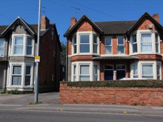 Flat for rent in Compton Acres, Barton In Fabis