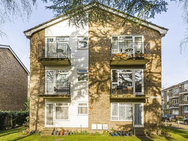 Flat for rent in Surbiton, Greater London