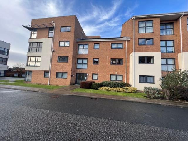 Flat for rent in Garston, Calderstones