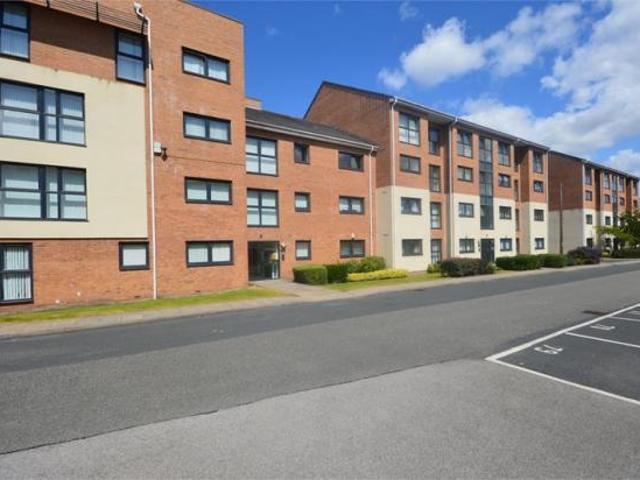 Flat for rent in Garston, Calderstones