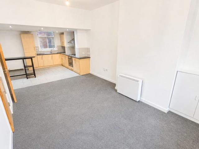 Flat for rent in Ludworth Houses, Marple Bridge