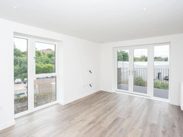 Flat for rent in Watford Heath, North Watford