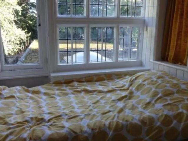Flat for rent in London Borough of Richmond upon Thames, Greater London