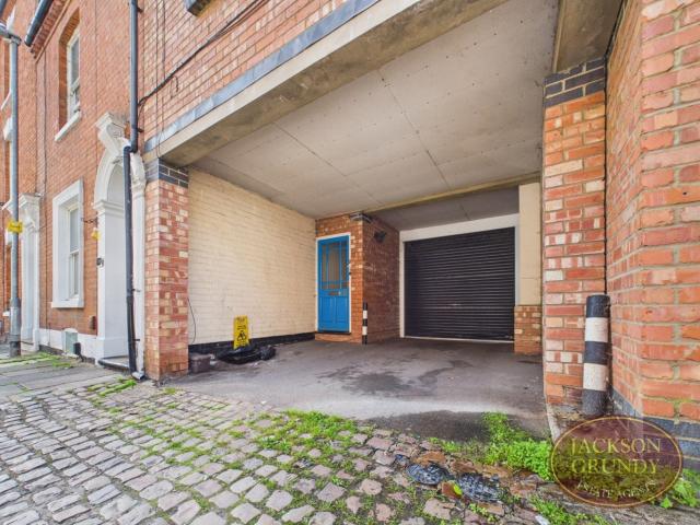 Flat for rent in Phippsville, Northampton