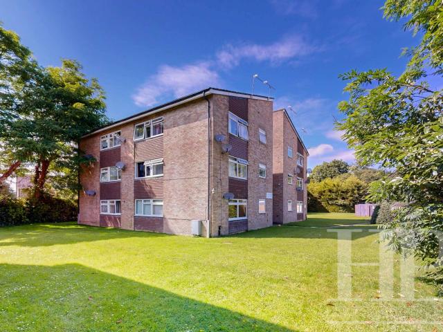 Flat for rent in Glynde, West Sussex