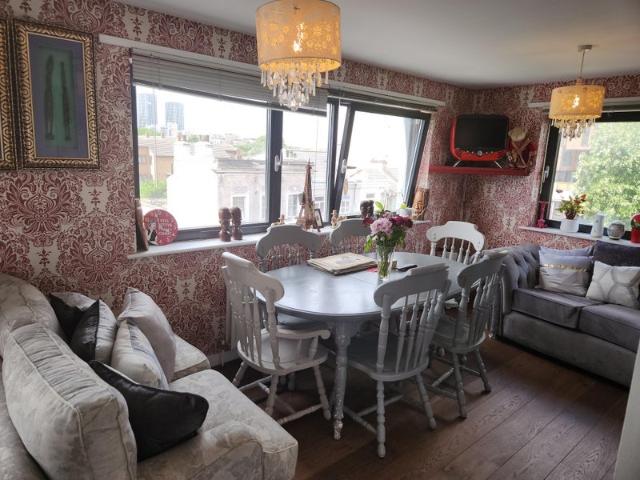 Flat for rent in Maryland, Greater London
