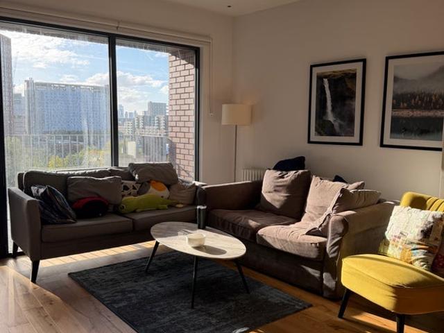 Flat for rent in London City Island, Greater London