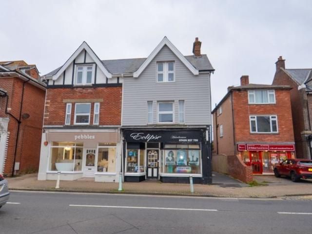 Flat for rent in Highcliffe
