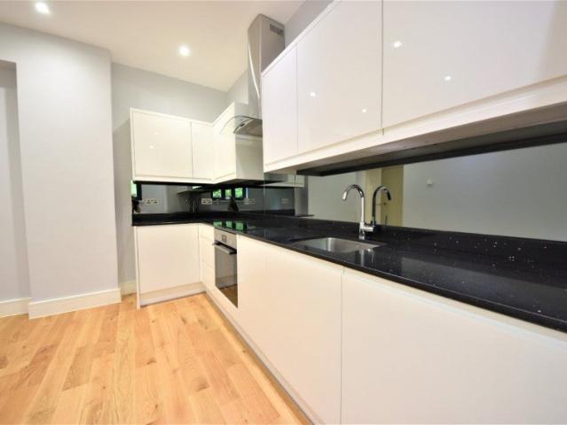 Flat for rent in Chepping Wycombe, Loudwater
