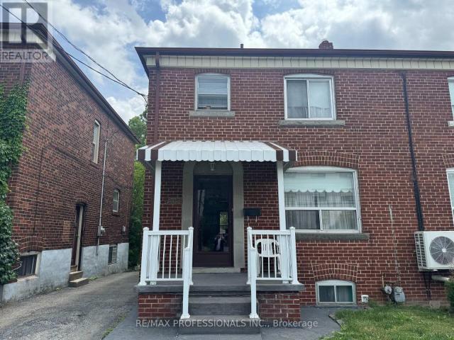 House for rent in Toronto