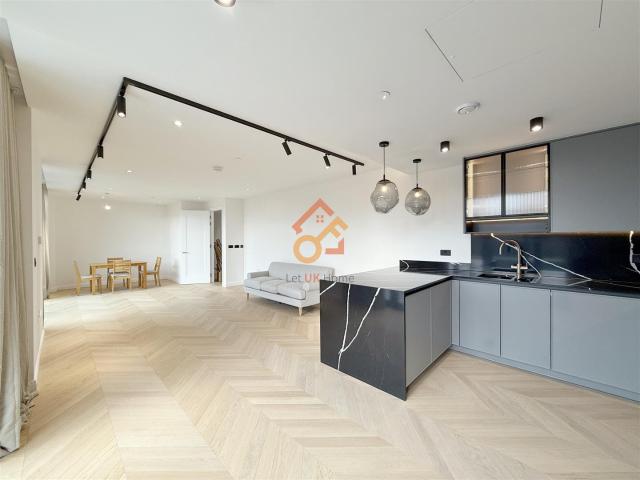 Flat for rent in Earl's Court, Greater London
