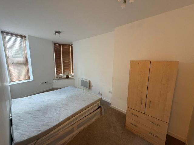 Flat for rent in Penge, Greater London