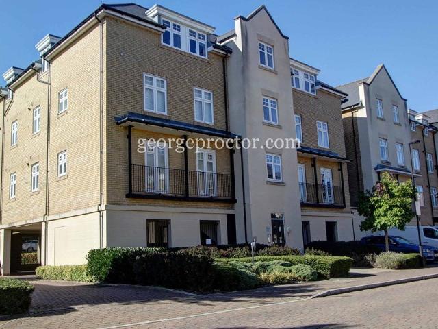 Flat for rent in Bromley Common, Greater London