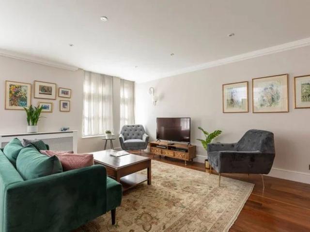 Flat for rent in Mayfair, East Marylebone
