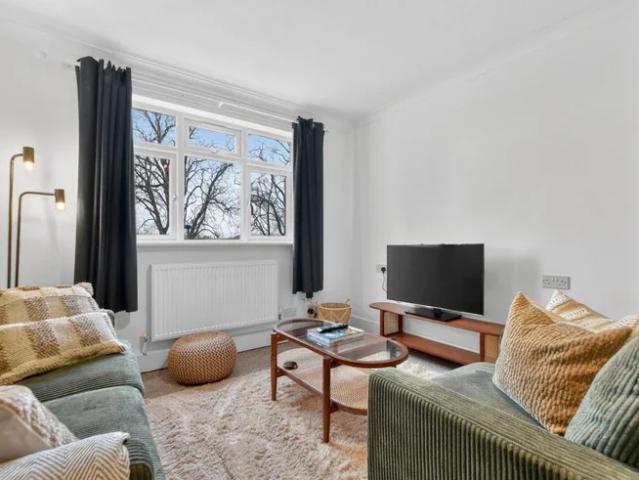 Flat for rent in Shortlands, Greater London