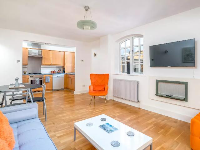Flat for rent in The Borough, Greater London
