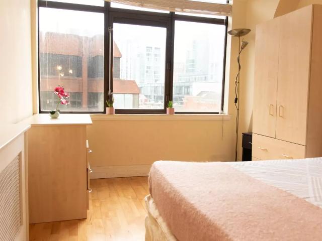 Flat for rent in Stockwell, Greater London