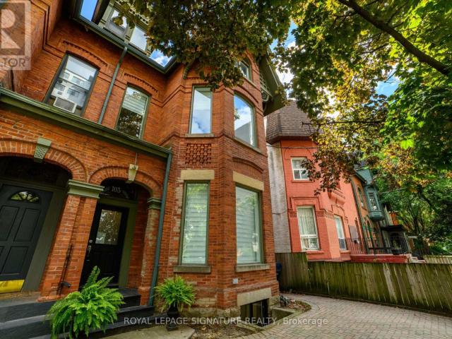 Apartment for rent in Woburn, Ontario