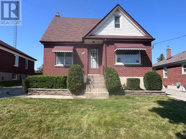 Apartment for rent in Vanier, Oshawa