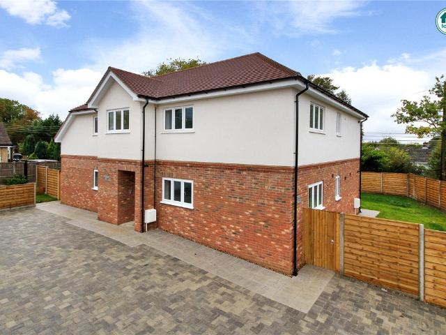 Flat for rent in Longfield and New Barn, Monks Orchard