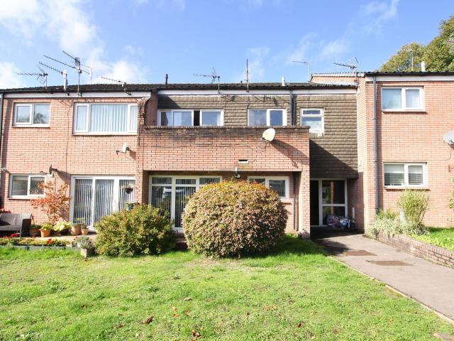 Flat for rent in Llantwit Fardre, Tonteg