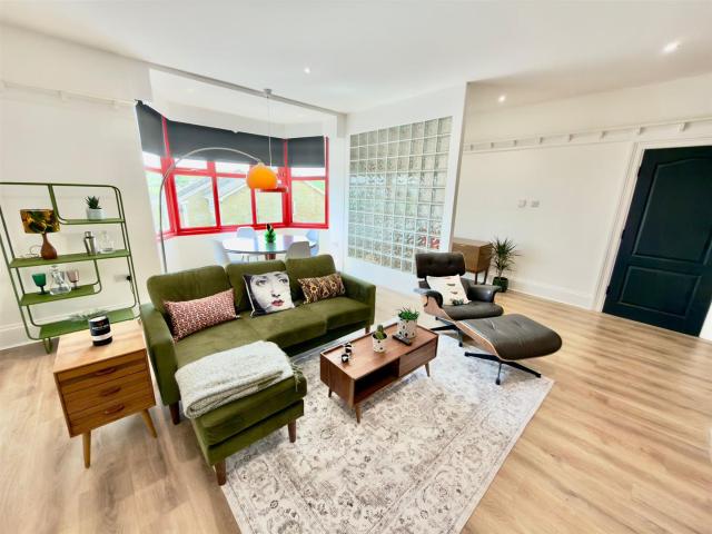 Flat for rent in Bardsey, West Yorkshire