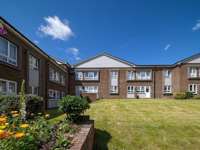 Flat for rent in Southwick, Tyne And Wear