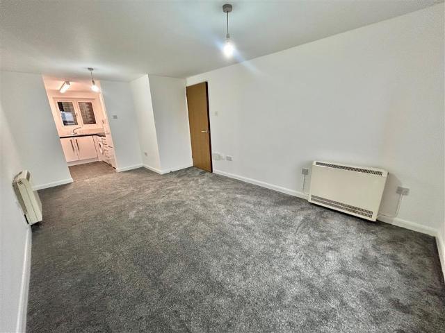 Flat for rent in St Ann's, Haddon