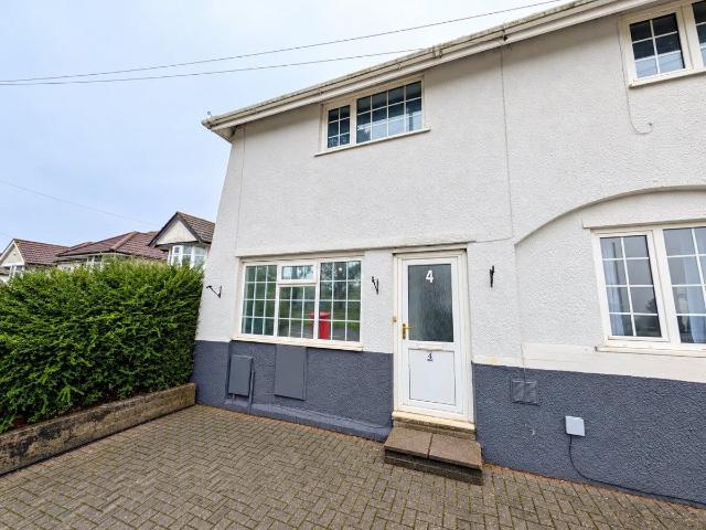 Flat for rent in Croes-y-mwyalch, Newport
