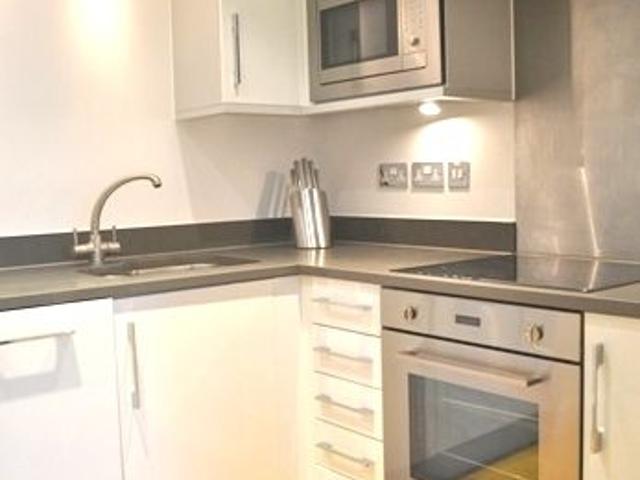 Flat for rent in London Borough of Brent, Greater London