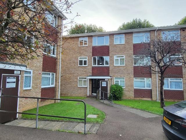 Flat for rent in Bury Park, Luton