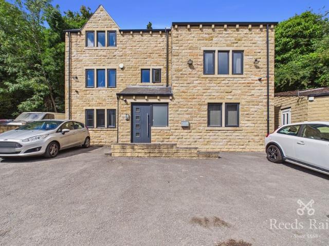 Flat for rent in Thornton Lodge, Huddersfield
