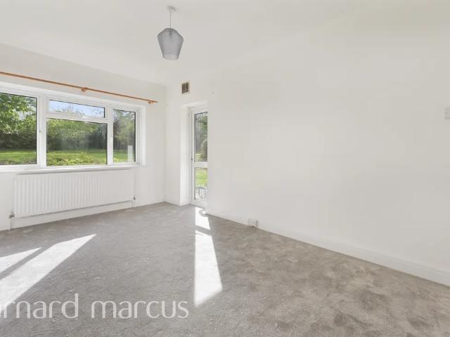 Flat for rent in Epsom, Epsom and Ewell