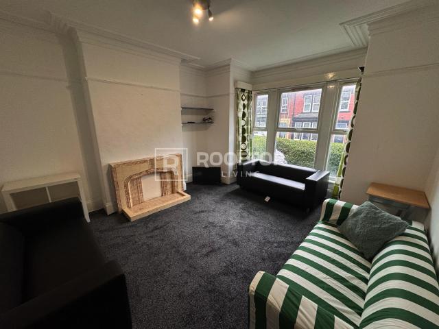Flat for rent in Garforth, West Yorkshire