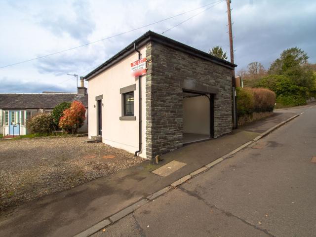 Flat for rent in Rhu, Scotland