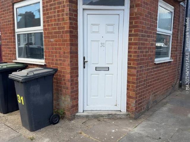 Flat for rent in Spring Park, Luton